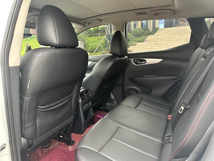 Фото 8 - Nissan Qashqai