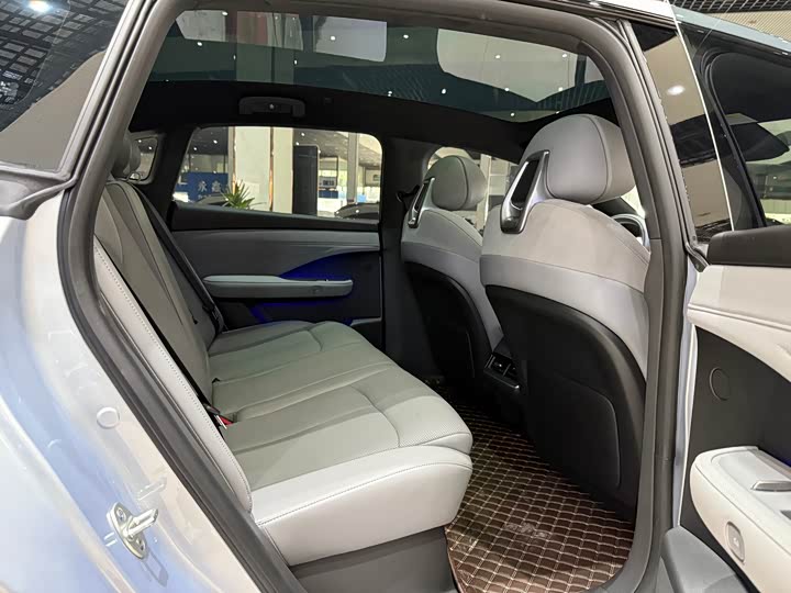 Фото 15 - Nissan N7