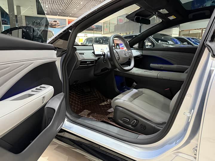 Фото 5 - Nissan N7