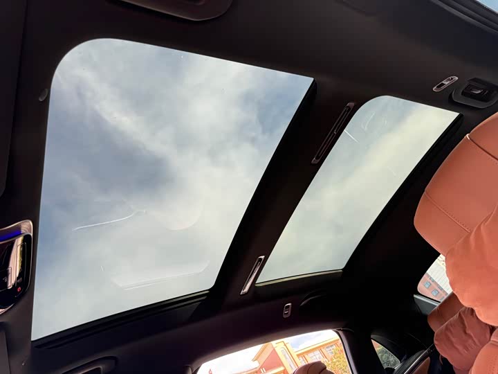 Фото 19 - Mercedes-Benz Maybach S-Class