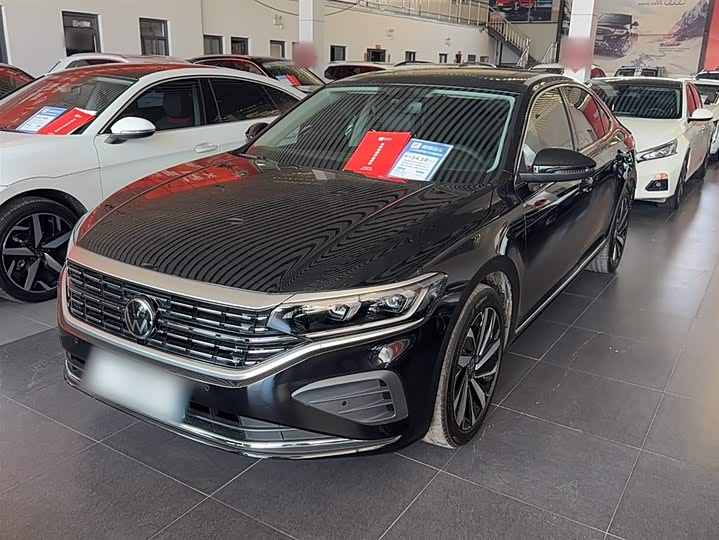 Фото 2 - Volkswagen Passat