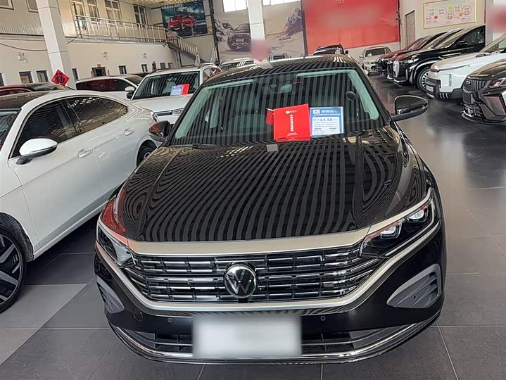 Фото 8 - Volkswagen Passat