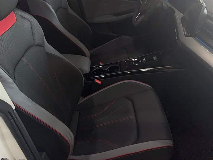 Фото 12 - Volkswagen Lamando L