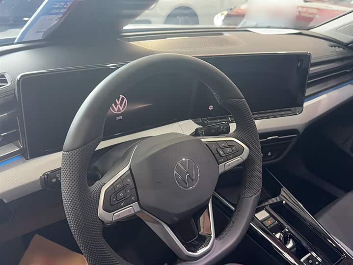 Фото 4 - Volkswagen Lamando L