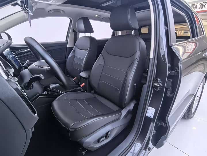 Фото 14 - Jetta VS7