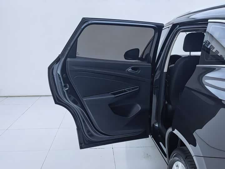 Фото 20 - Jetta VS7