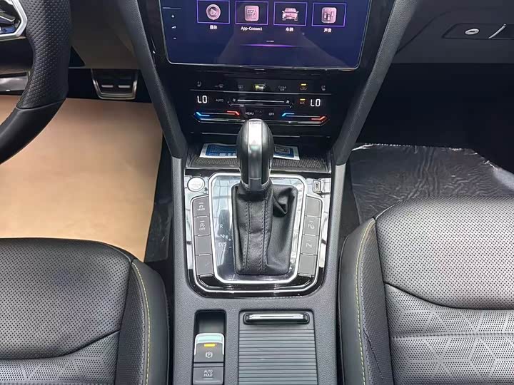 Фото 6 - Volkswagen CC