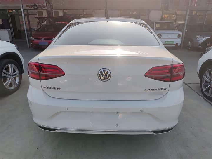 Фото 7 - Volkswagen Lamando L