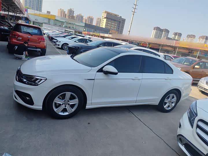 Фото 8 - Volkswagen Lamando L