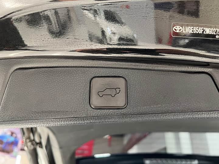 Фото 18 - Toyota Wildlander