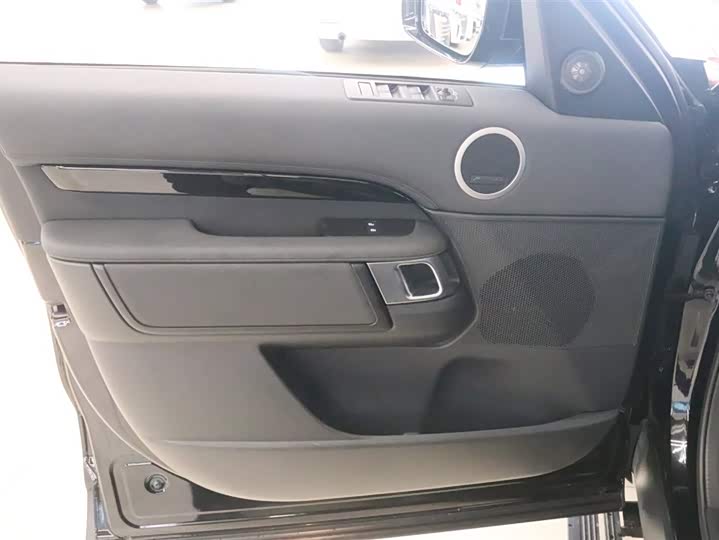 Фото 14 - Land Rover Discovery