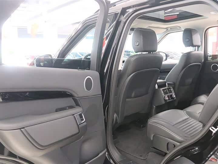 Фото 16 - Land Rover Discovery