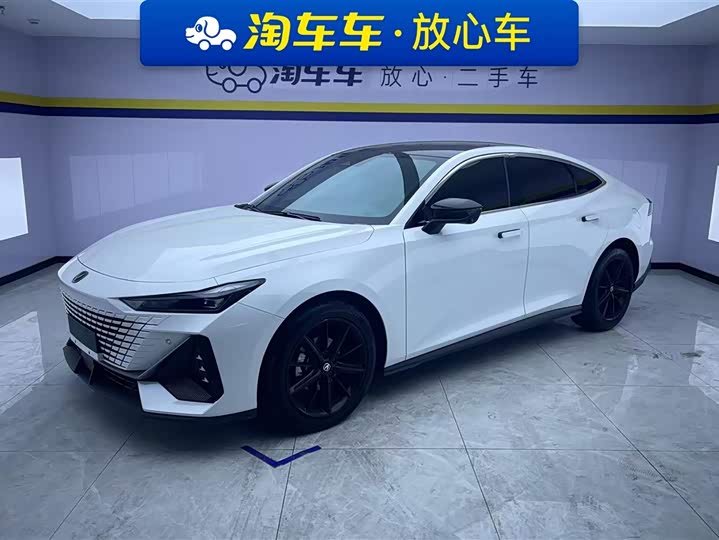 Фото 1 - Changan UNI-V