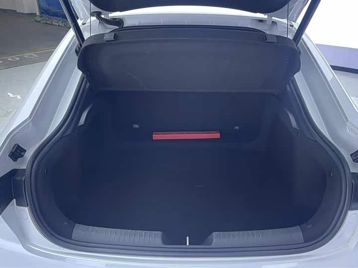 Фото 4 - Changan UNI-V