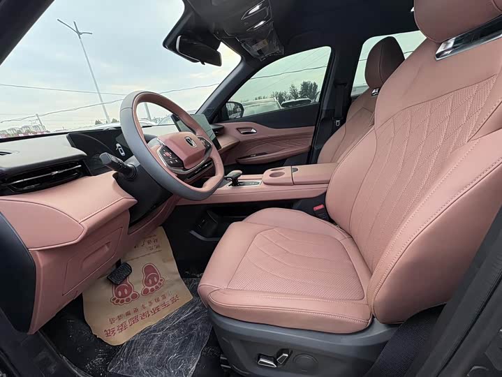 Фото 7 - Changan UNI-Z Hybrid