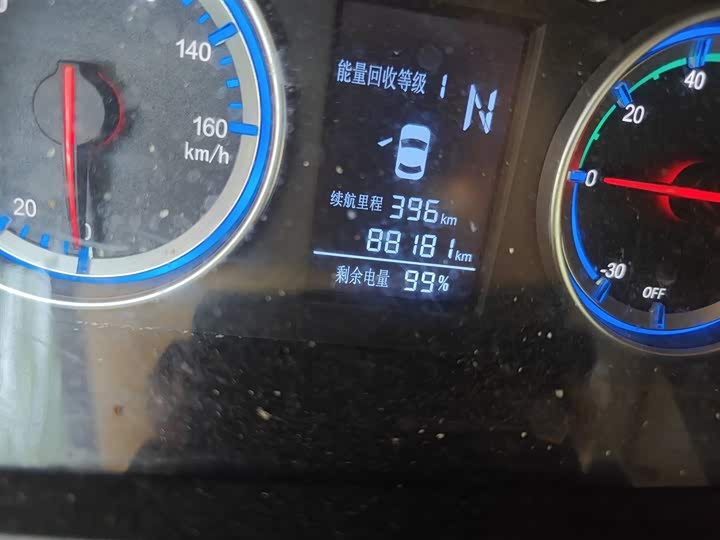 Фото 5 - Dongfeng Forthing Lingzhi M5 EV