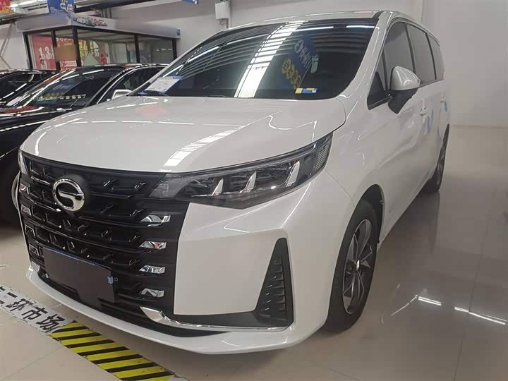 Фото 2 - GAC Trumpchi M6