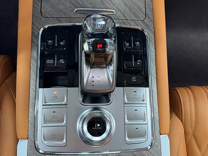 Фото 16 - Tank 500 Hybrid