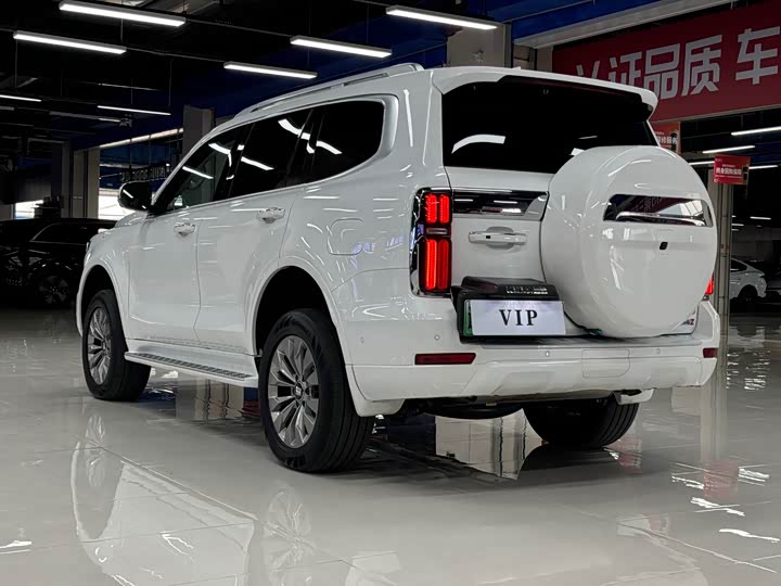 Фото 5 - Tank 500 Hybrid