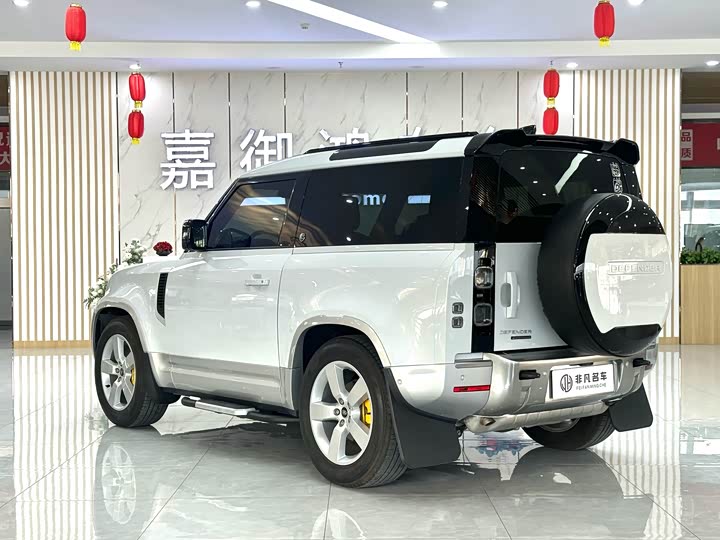 Фото 4 - Land Rover Defender