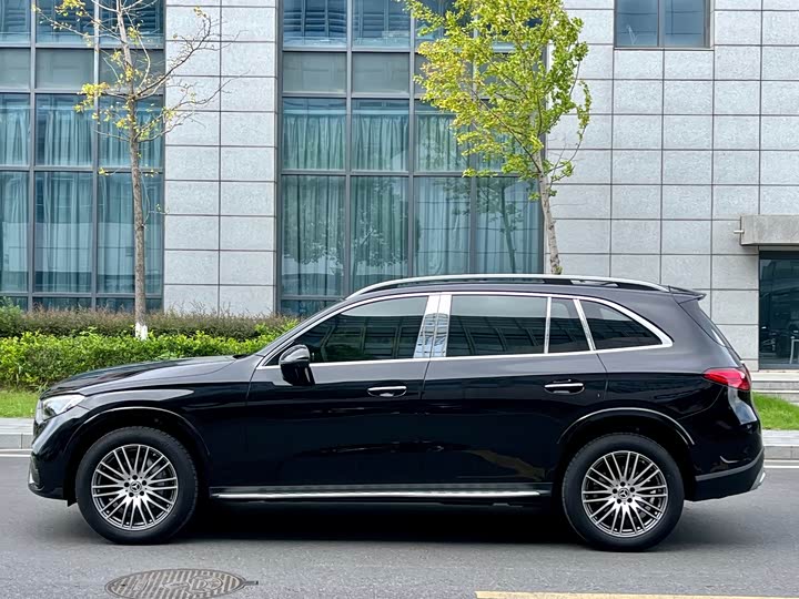 Фото 10 - Mercedes-Benz GLC-Class