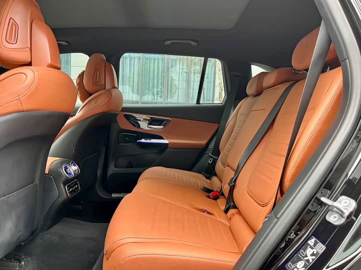 Фото 8 - Mercedes-Benz GLC-Class