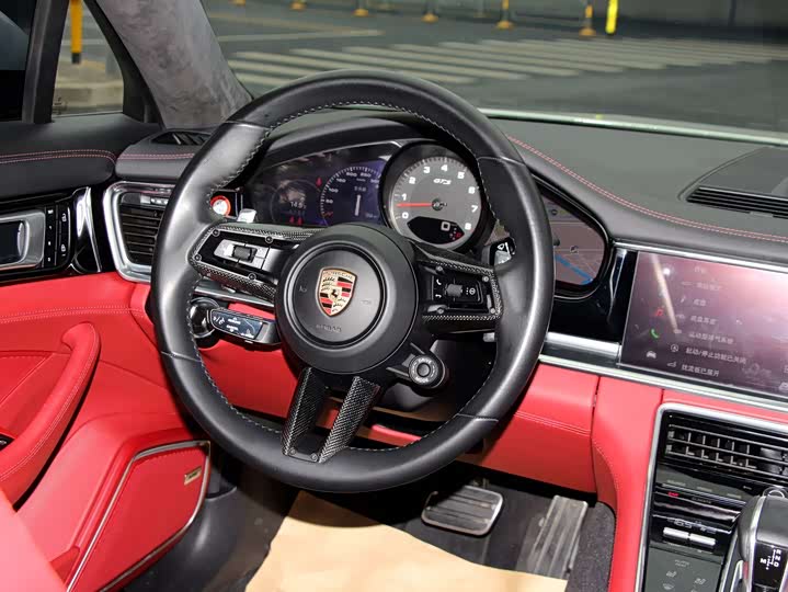 Фото 8 - Porsche Panamera