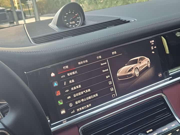 Фото 13 - Porsche Panamera