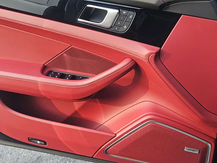 Фото 16 - Porsche Panamera