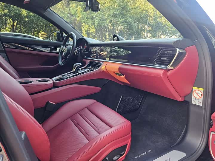 Фото 9 - Porsche Panamera