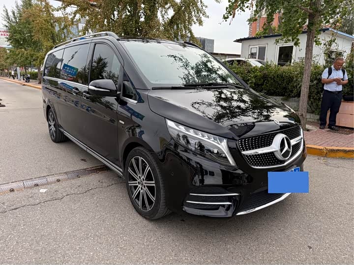 Фото 3 - Mercedes-Benz V-Class