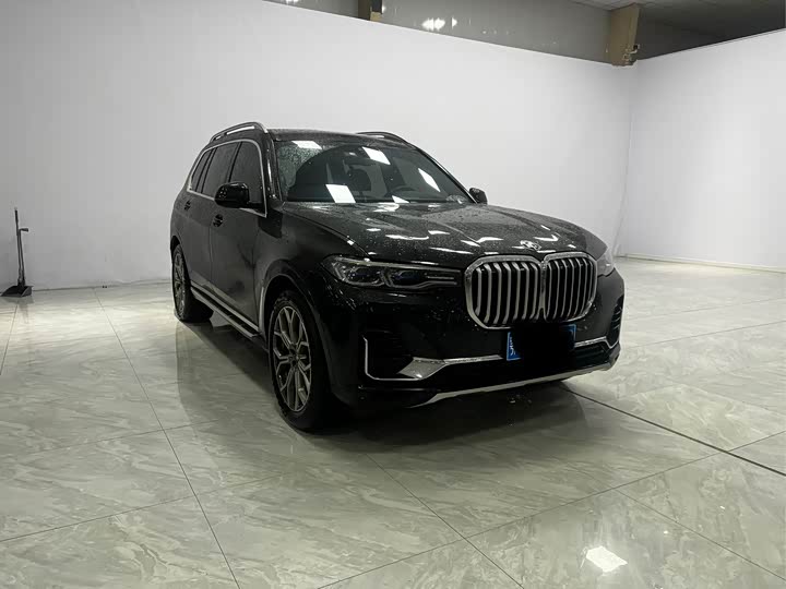 Фото 1 - BMW X7