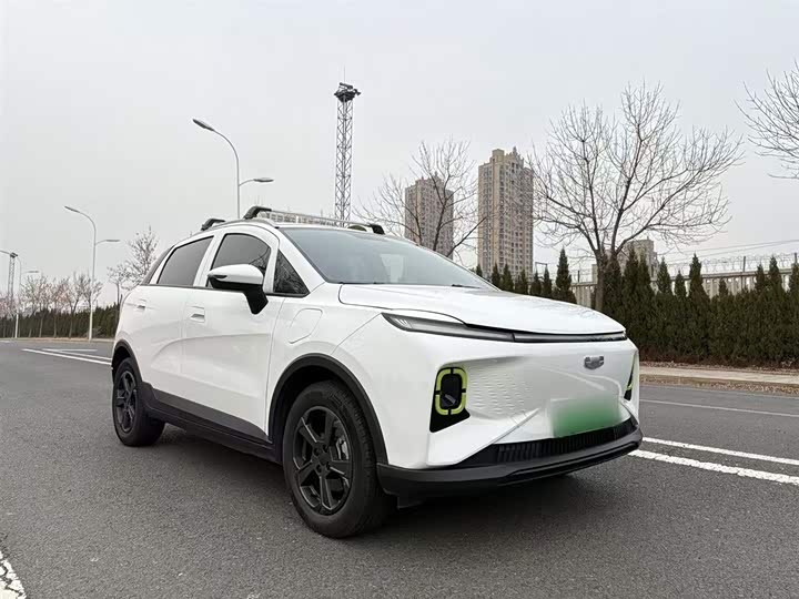 Фото 13 - Geely Geometry E Firefly