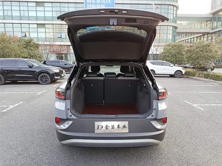 Фото 10 - Volkswagen ID.4 Crozz