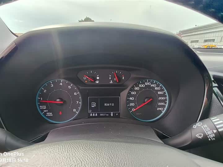 Фото 4 - Chevrolet Equinox