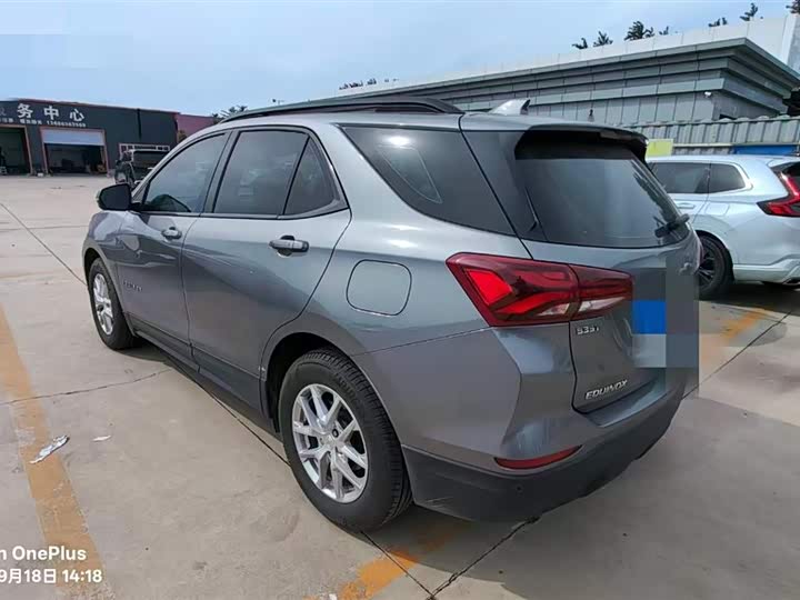 Фото 8 - Chevrolet Equinox