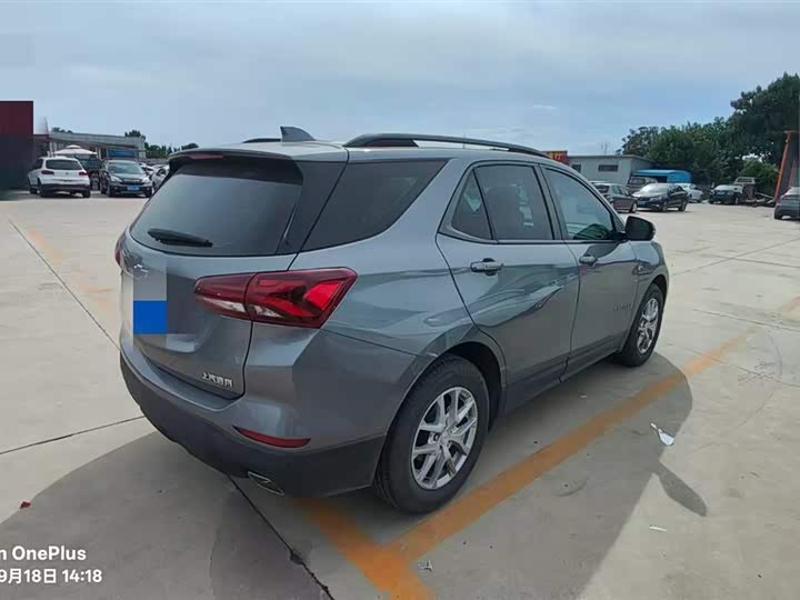 Фото 9 - Chevrolet Equinox