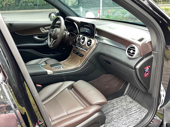 Фото 11 - Mercedes-Benz GLC-Class