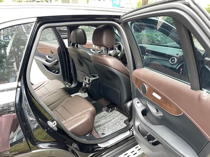 Фото 12 - Mercedes-Benz GLC-Class