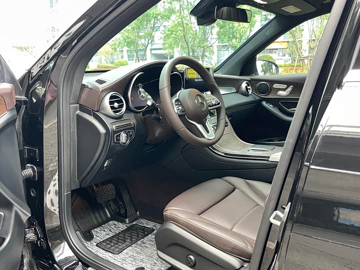 Фото 6 - Mercedes-Benz GLC-Class