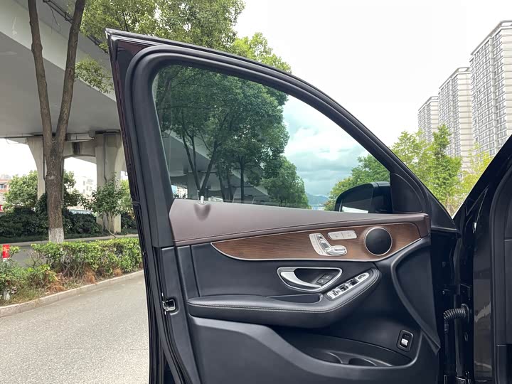 Фото 7 - Mercedes-Benz GLC-Class