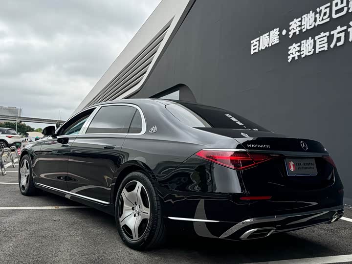 Фото 13 - Mercedes-Benz Maybach S-Class