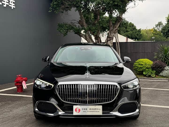 Фото 2 - Mercedes-Benz Maybach S-Class