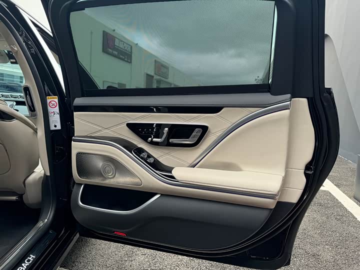 Фото 8 - Mercedes-Benz Maybach S-Class