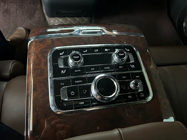 Фото 15 - Hongqi LS7 (Guoyao)