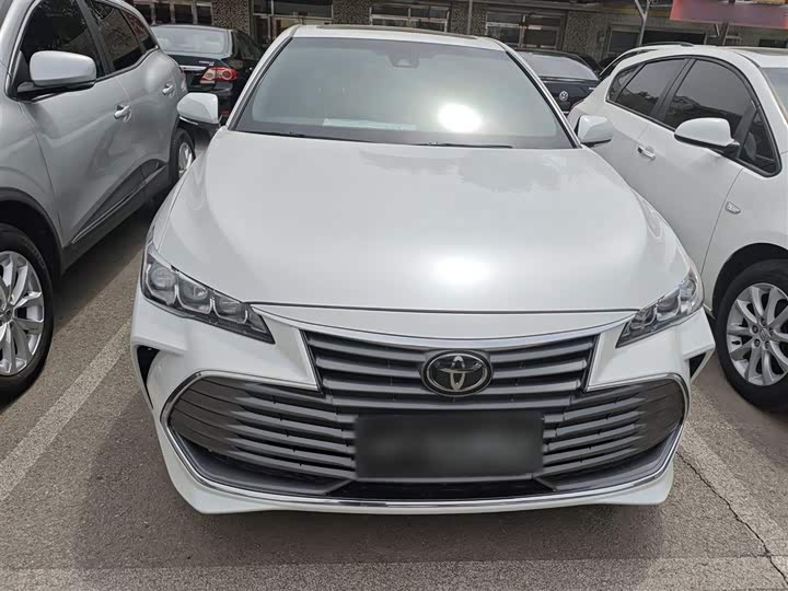 Фото 7 - Toyota Avalon