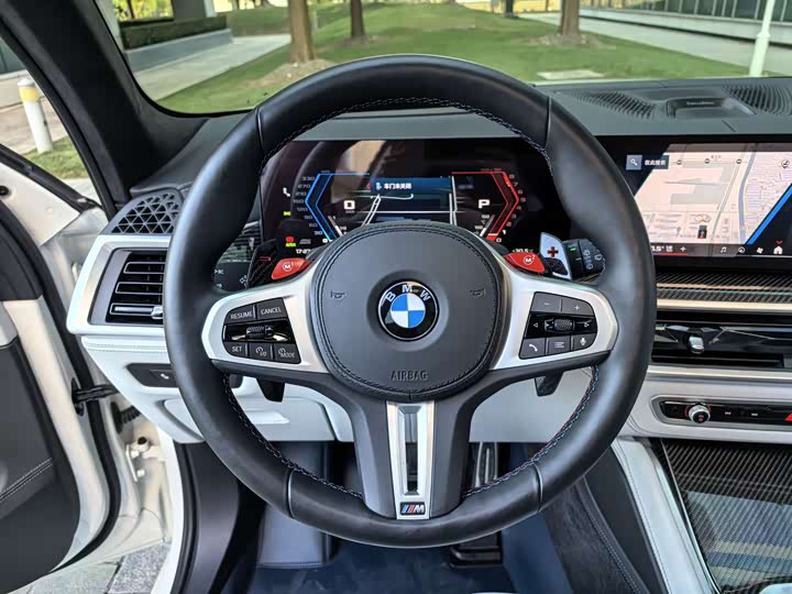 Фото 16 - BMW X5 M