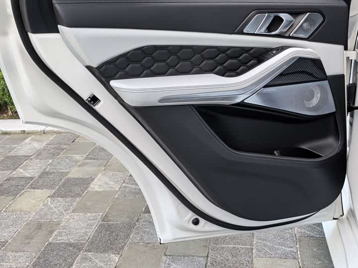 Фото 20 - BMW X5 M