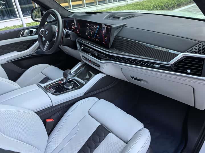 Фото 43 - BMW X5 M