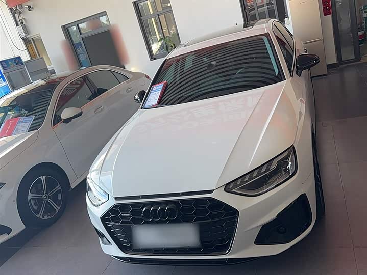 Фото 6 - Audi A4L